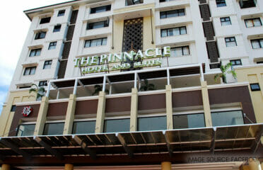 The Pinnacle Hotel and Suites